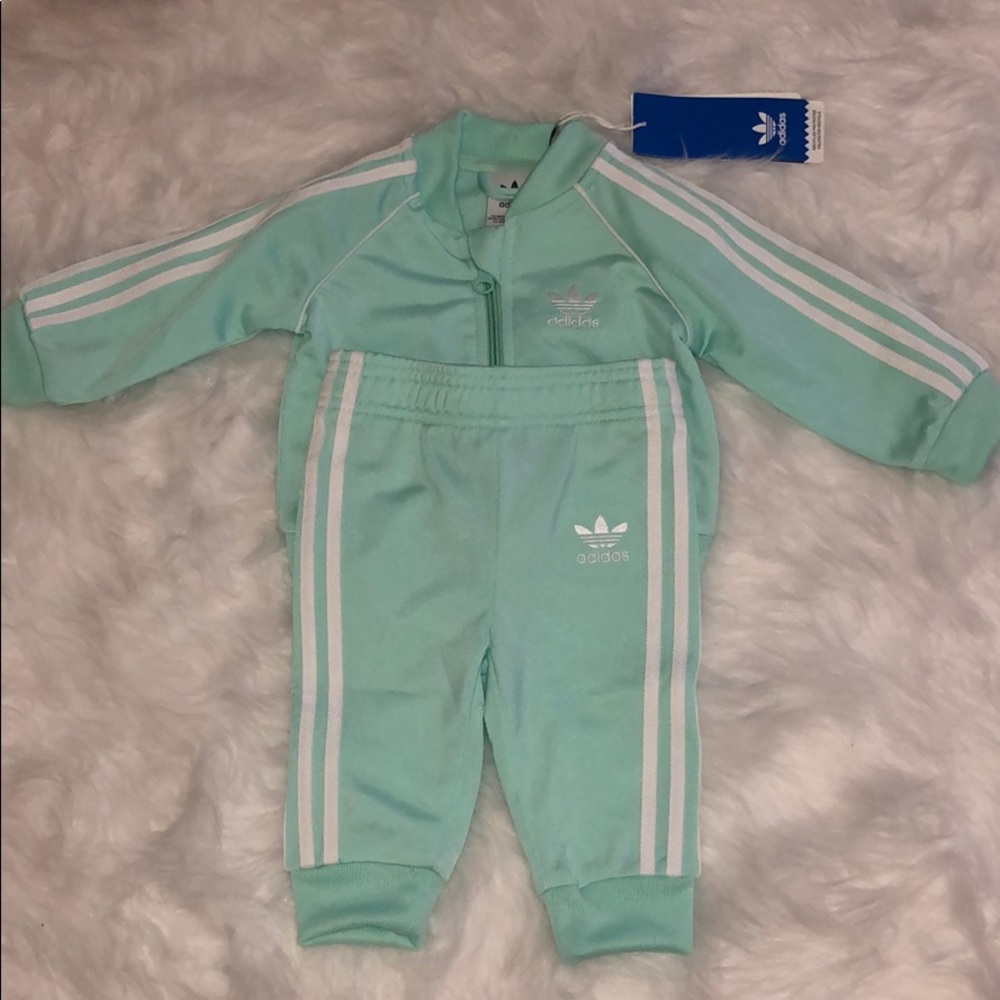 Baby sweatsuit
